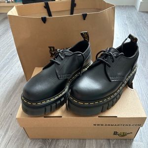 DR MARTENS AUDRICK NAPPA LEATHER
PLATFORM SHOES in size US 7 (UK 5)